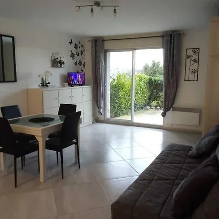 A 2 Pas De La Apartment Erquy